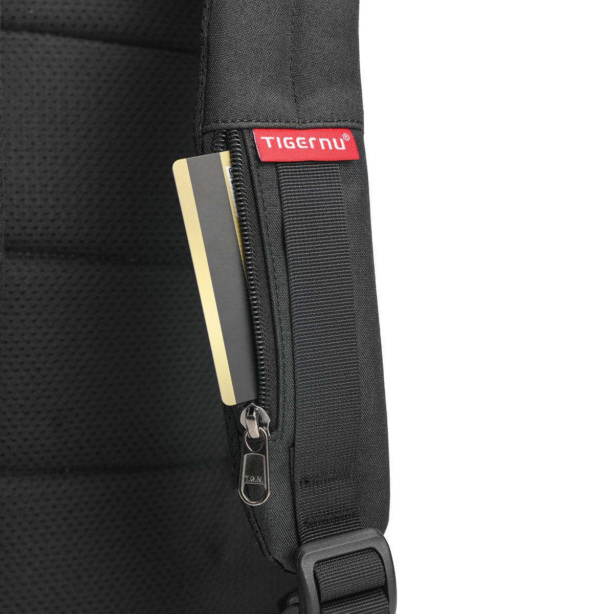 Tigernu High Quality Wholesale 15.6 Inch Computer Compartment Nylon USB Breathable Lightweight Waterproof Outdoor Travel Bag