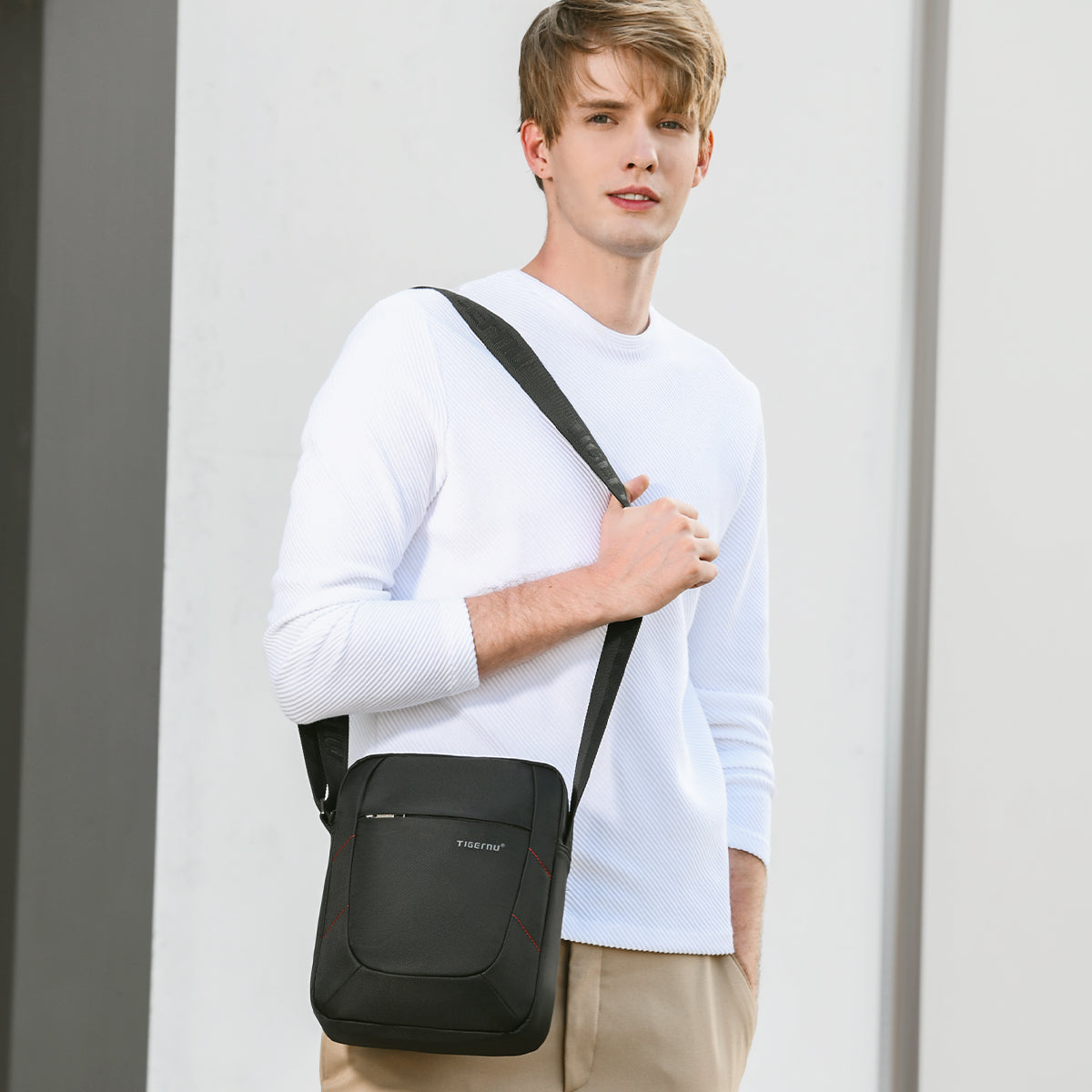 Tigernu 9.6-inch Nylon Cloth Waterproof and Wear-resistant Business Casual Men's Crossbody Bag Sling Bag