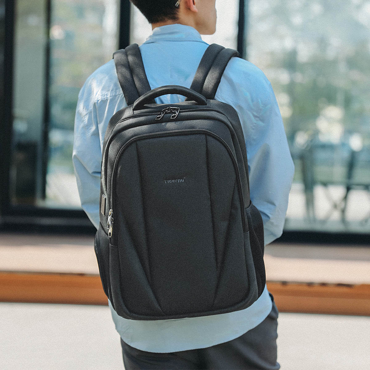 Tigernu High Quality Wholesale 15.6 Inch Computer Compartment Nylon USB Breathable Lightweight Waterproof Outdoor Travel Bag