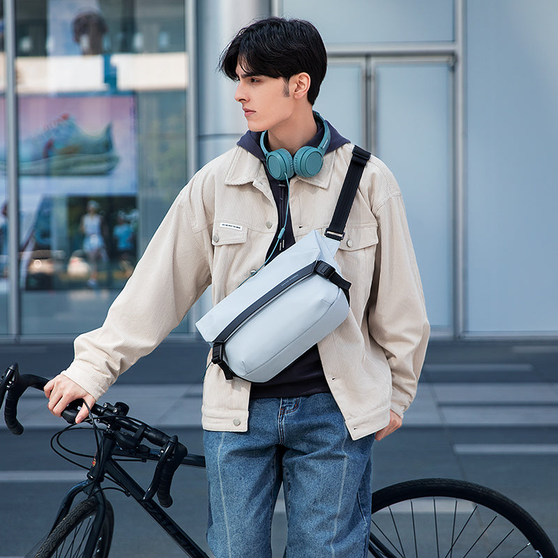 Mark Ryden Selling Explosive Men's Crossbody Bag Sports Cycling wholesale crossbody bag