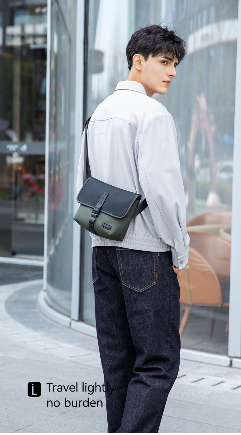 Mark Ryden Factory Hot Sale Men's Crossbody Bag Wholesale Multifunctional Outdoor Sports Cycling Shoulder Bag Chest