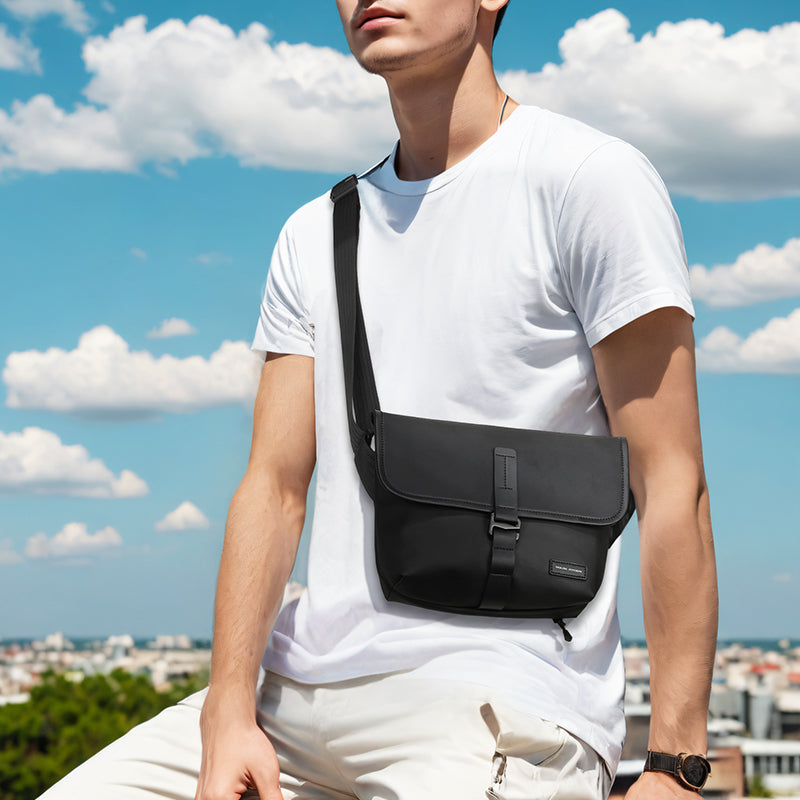 Mark Ryden Factory Hot Sale Men's Crossbody Bag Wholesale Multifunctional Outdoor Sports Cycling Shoulder Bag Chest